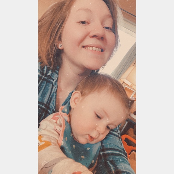 Meet your Posher, Hannah - Picture 1 of 1